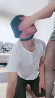 【鸾月小主】御姐长鞭训奴耳光舔脚 bf13229_绳艺库视频下载