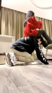 【海绵大大】学生主玩狗-白袜捂脸/坐头窒息/全体重踩踏 bf28393_绳艺库视频下载