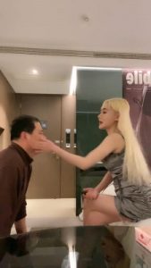 套路直播视频【千条姐】艺术手脚耳光场/插嘴喂面包 bf26084_绳艺库视频下载