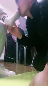 【心竹】夜跑后臭脚羞辱 bf23062_绳艺库视频下载