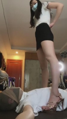 【艾拉】挠痒/强制闻袜 bf8715_绳艺库视频下载