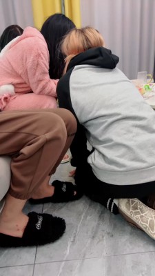 套路直播视频【天津女仆店】母畜VS女仆小姐姐-舔脏鞋/喝圣水/全体重踩踏 bf26119_绳艺库视频下载