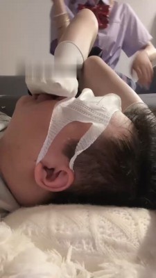 【绘子sama】萝莉主脏臭白袜踩脚垫 bf17822_绳艺库视频下载