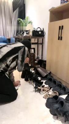 【美娜S】长腿车模黑丝高跟驯化-头压马桶喝圣水/舔多双高跟 bf28478_绳艺库视频下载