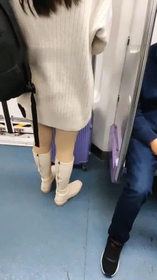 【梵高】00帆布鞋路人小姐姐重力踩踏 bf9162_绳艺库视频下载