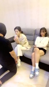 【冷鸢大大】双S-嘴喂酸奶/藤条狠抽/踩狗爪子/骑马遛狗 bf28316_绳艺库视频下载