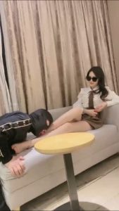 套路直播视频【虞姬】姐妹花暴打狗/白袜塞嘴/全体重踩踏/耳光虐打 bf25840_绳艺库视频下载