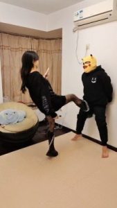 套路直播视频【万灵】精神小妹艺术提档/踩踏蹦迪 bf24754_绳艺库视频下载