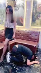 【莫莉】轰趴馆素人黑丝首调 bf16669_绳艺库视频下载