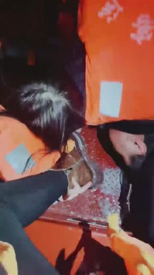 【梦幻大大】游船上虐母狗和船夫 bf7786_绳艺库视频下载