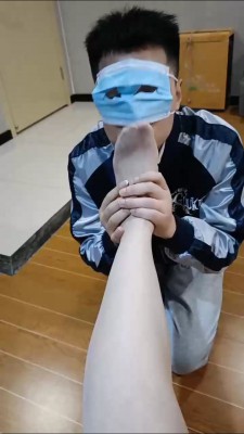 套路直播视频【梵高】开发长靴路人恋足肉丝 bf23908_绳艺库视频下载