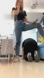 【成都叶子】剧情-耳光惩罚偷懒老公 bf1638_绳艺库视频下载