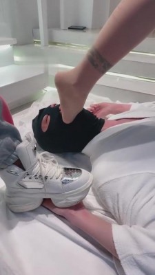 【二宝&领主老大】双S压腿花样深喉-带素人见世面【双视角版】 bf7128_绳艺库视频下载