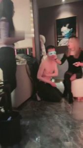 【思雨】三姐妹KTV玩贱狗【续集】 bf6507_绳艺库视频下载