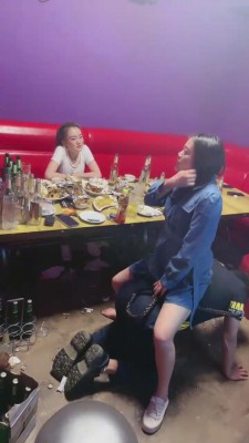 【逗逗】教素人闺蜜驯化不听话的男友 bf14333_绳艺库视频下载