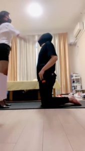 套路直播视频【小妮】强制灌圣水/骑马/重度耳光/黑丝高跟踩 bf25775_绳艺库视频下载