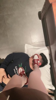 套路直播视频【肉肉】面部摧毁-AJ/高跟踩踏踩脸碾狗爪【完整版】 bf26102_绳艺库视频下载