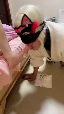 套路直播视频【惜沫】调异装/裸足踩踏蛋糕喂食/喝洗脚水 bf25962_绳艺库视频下载