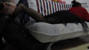 吸臭的脚垫.!_绳艺库视频下载