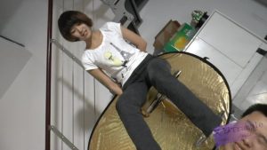 小月 强迫奴隶闻臭白袜脚_绳艺库视频下载