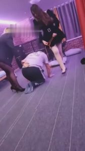 【桃江S】姐妹花刑房把狗捆起来虐 bf6831_绳艺库视频下载