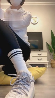 【茹雪】坐脸窒息/喂食/深喉 bf2341_绳艺库视频下载