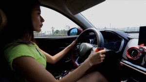 〖H.P.L栖心之栈〗—芷晴车内调教踩油门_绳艺库视频下载