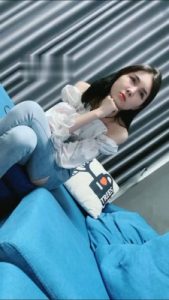 【狗哥】开发脏臭运动鞋素人小姐姐 bf16765_绳艺库视频下载