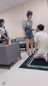 【兔美美】带可爱母畜做S初体验 bf13946_绳艺库视频下载