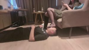 套路直播视频【诺诺子】长靴黑丝踩踏-深喉-头压马桶喝圣水 bf26320_绳艺库视频下载