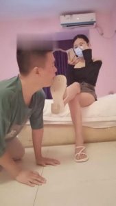 【重庆男神】女仆小美自由发泄第二部 bf13804_绳艺库视频下载