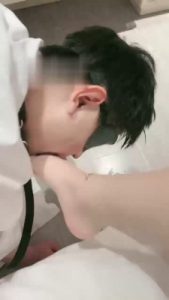 【女暴君S】舔原味白袜脚的狗【完整版】 bf18390_绳艺库视频下载