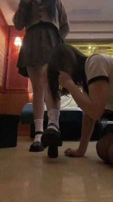 套路直播视频【橘子没熟】足疗店开发闺蜜做狗 bf24140_绳艺库视频下载