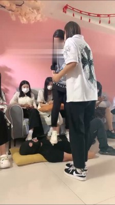 【精神小妹】超强素人学生主群调 bf15891_绳艺库视频下载