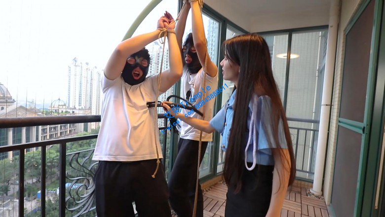 〖H.P.L栖心之栈〗—芷晴女警吊打俩犯人_绳艺库视频下载