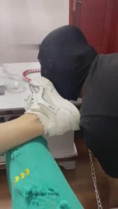 【柒雯】健身后脏鞋原味调圈养狗 bf11443_绳艺库视频下载