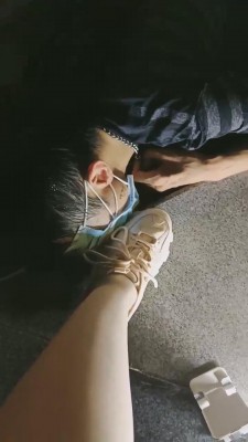 【柠檬大大】户外抓住跟踪狂虐 bf14614_绳艺库视频下载