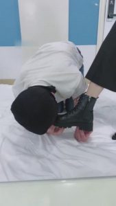 【玖玖呀】短靴原味脚丫羞辱奶狗 bf8337_绳艺库视频下载