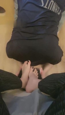 【甜依】清晨圈养奴伺候_绳艺库视频下载