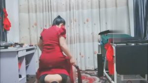 【冰爷】骑马+臭脚羞辱 bf16394_绳艺库视频下载