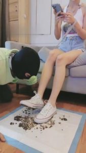 【艺术美学】帆布鞋踩踏喂食/鞋深喉 bf10629_绳艺库视频下载