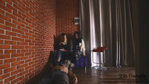 踩踏羞辱贱奴_绳艺库视频下载