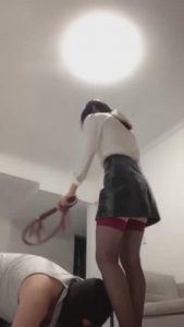 【宝爷】精神小妹超艺术鞭打 bf12019_绳艺库视频下载