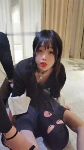 【药神】情侣奴下跪犯贱 bf18296_绳艺库视频下载