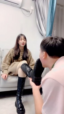 【叶子女神】长靴卑微脚下奴 bf19233_绳艺库视频下载