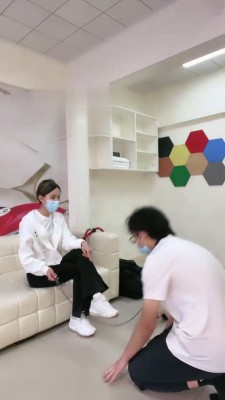 【秋秋】女瑜伽教练踩虐 bf19071_绳艺库视频下载