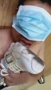 【莉娜】羞辱公狗吃圣水泡面 bf1627_绳艺库视频下载