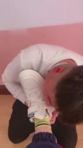 【第一贱】被双素人女王袜子塞嘴虐 【续集】 bf11931_绳艺库视频下载