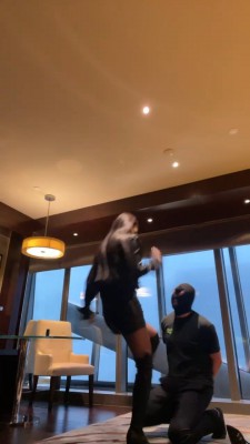 套路直播视频【仙女殿下】御姐长靴kb强制提档/耳光 bf24285_绳艺库视频下载