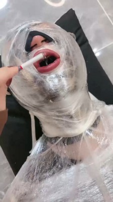 【初见】长靴S踩虐木乃伊 bf20140_绳艺库视频下载